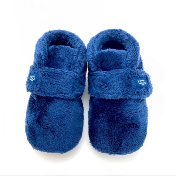Ugg Bixbee Fleece Baby Shoes in Navy Blue Size 4/5 New with Box Style RN 88276 - Picture 2 of 15